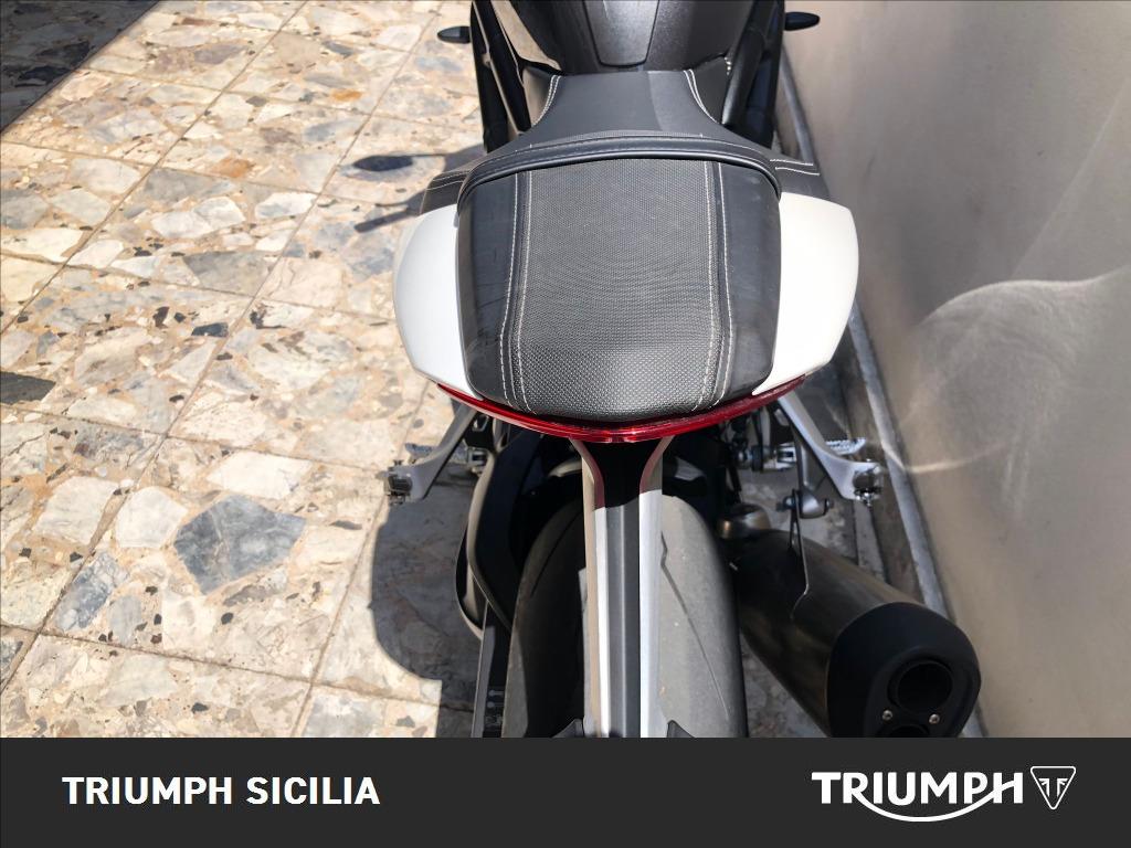 TRIUMPH Speed Triple 1200 RR Abs