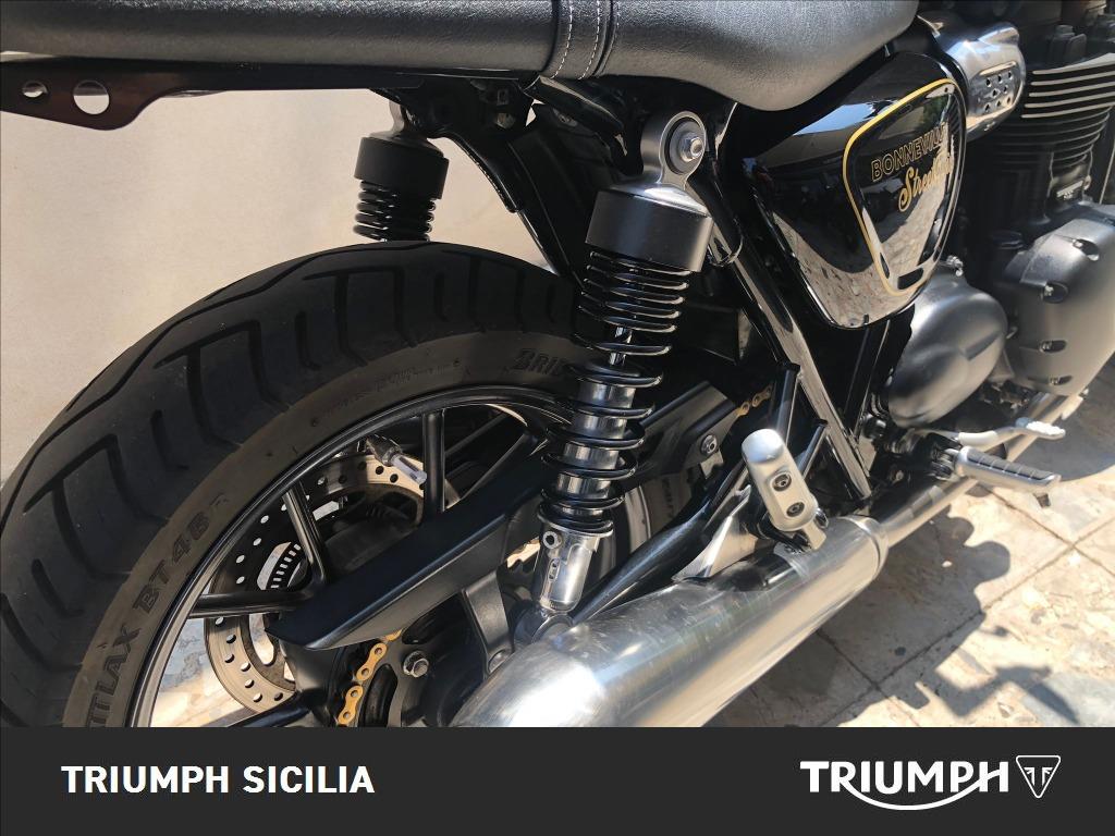 TRIUMPH Street Twin 900 