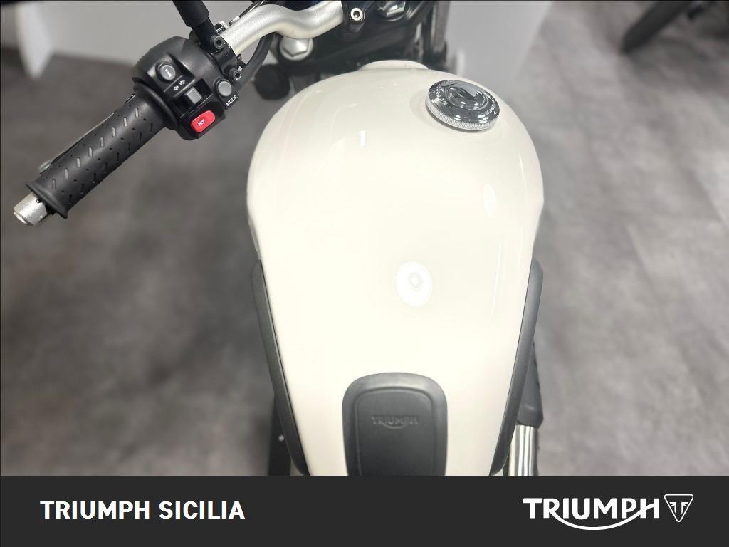 TRIUMPH Street Scrambler 900 