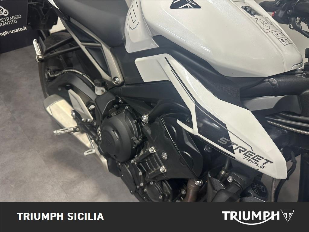 TRIUMPH Street Triple 765 R