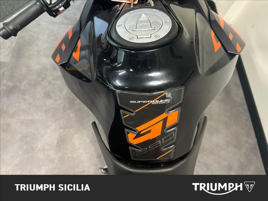 KTM 1290 Super Duke GT