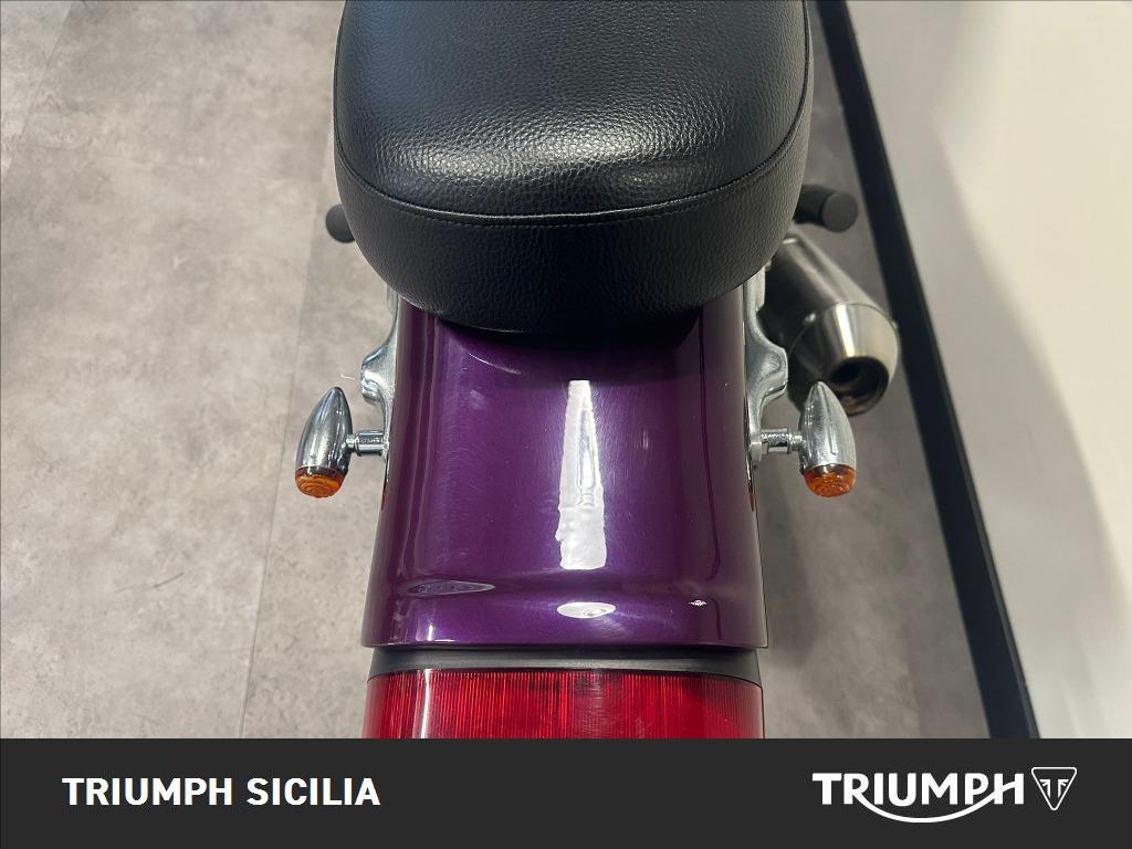 TRIUMPH Adventurer 900 