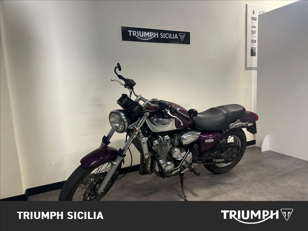 TRIUMPH Adventurer 900 