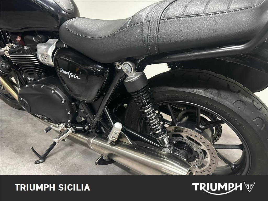 TRIUMPH Street Twin 900 
