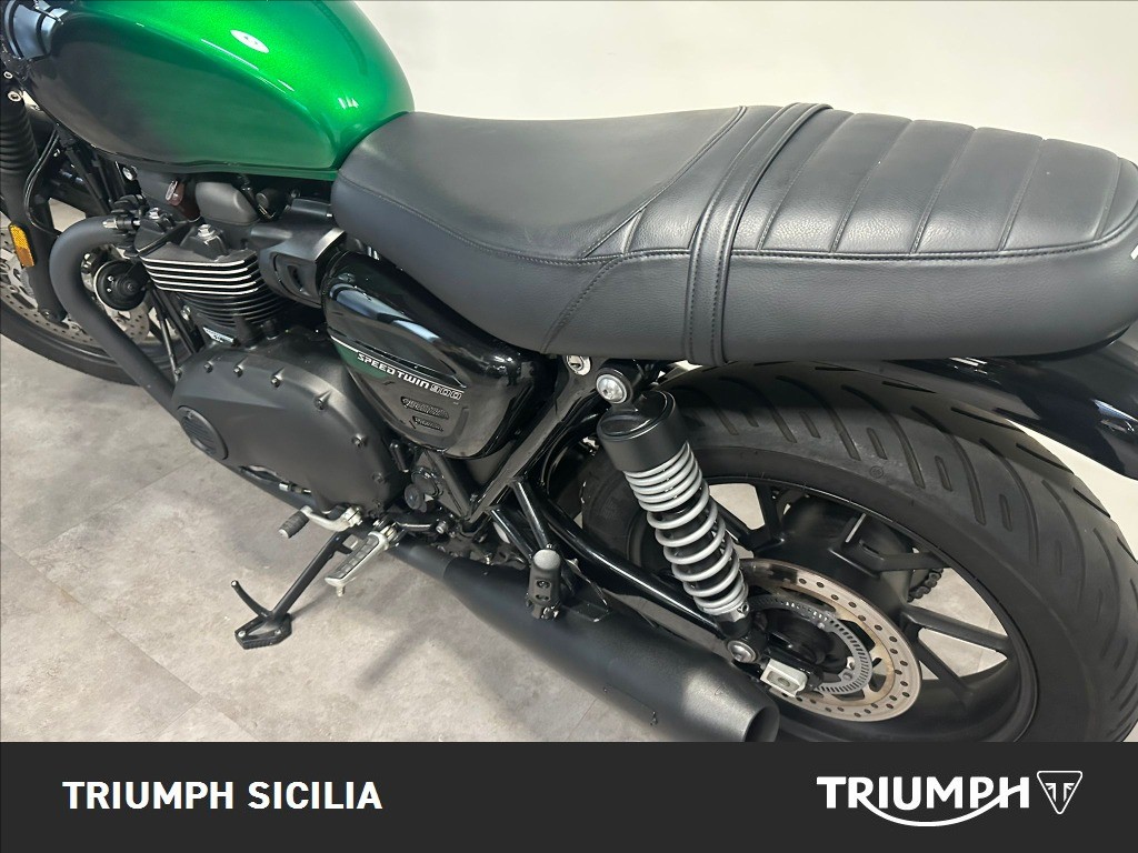 TRIUMPH Speed Twin 900 Stealth Edition Abs