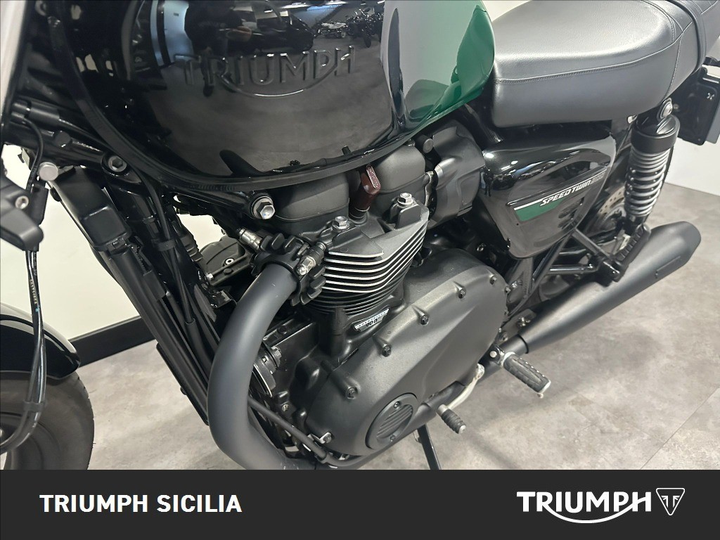 TRIUMPH Speed Twin 900 Stealth Edition Abs