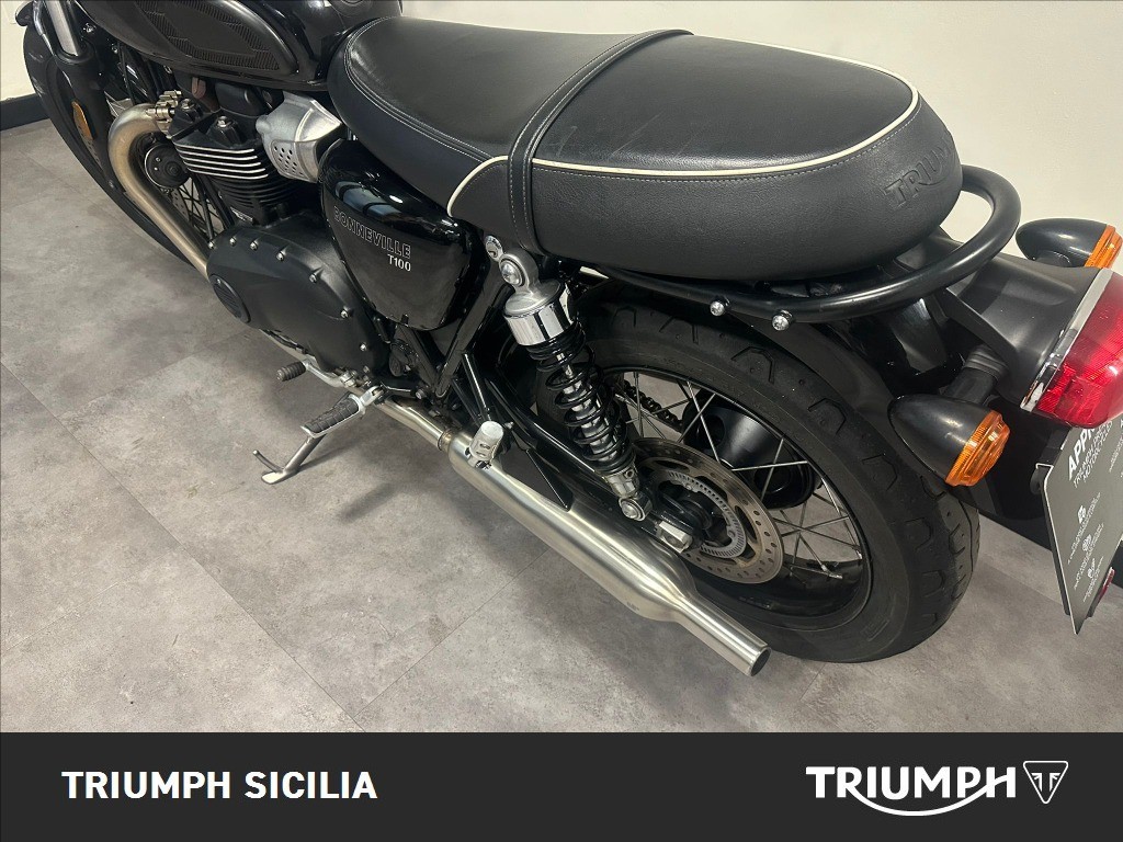 TRIUMPH Bonneville 900 T100 