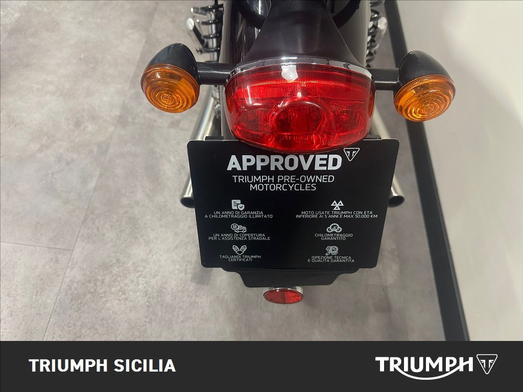TRIUMPH Bonneville 900 T100 