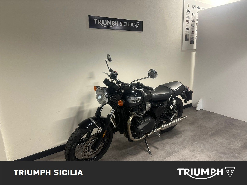 TRIUMPH Bonneville 900 T100 