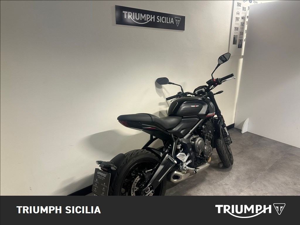 TRIUMPH Trident 660 Jet Black Abs