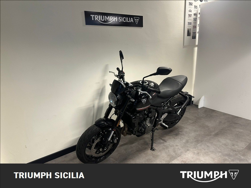 TRIUMPH Trident 660 Jet Black Abs