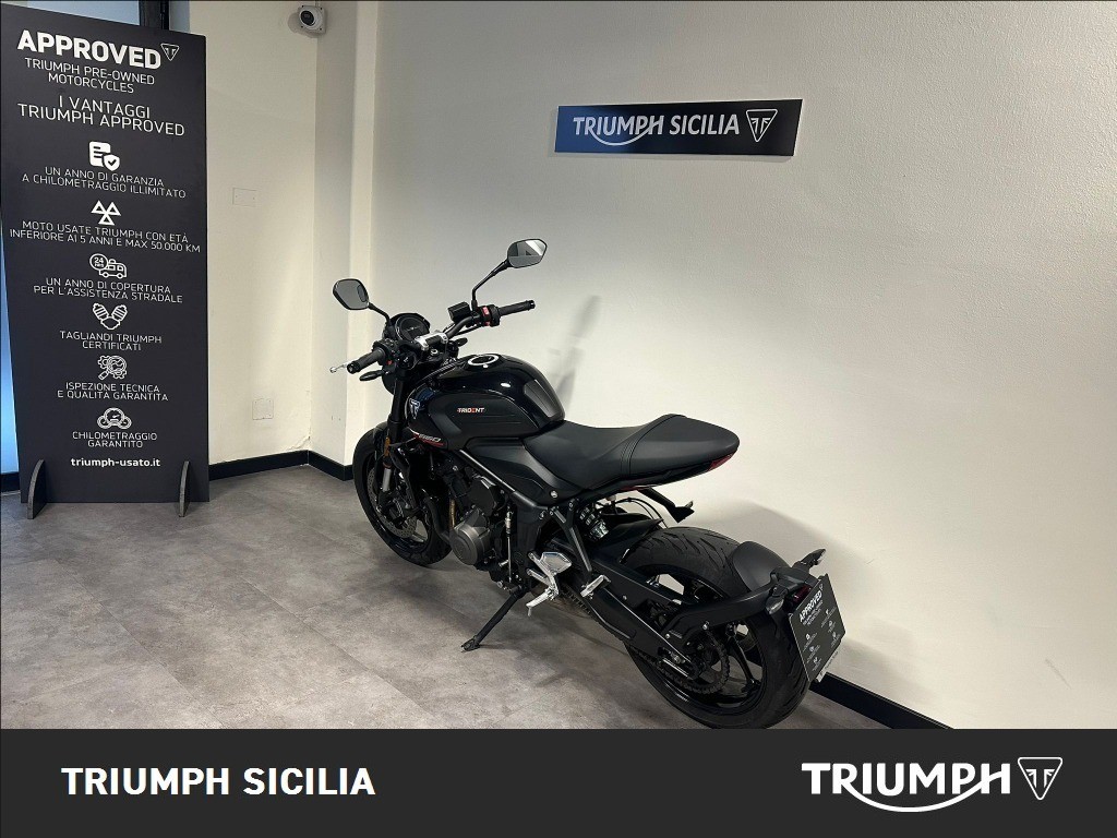 TRIUMPH Trident 660 Jet Black Abs