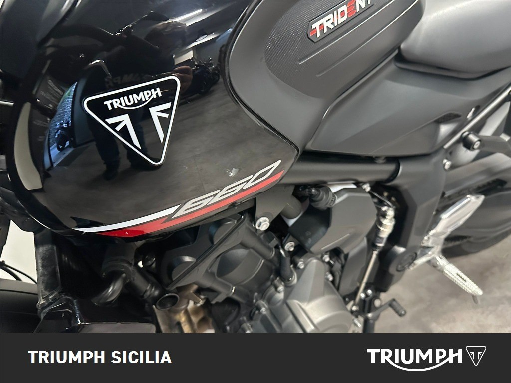 TRIUMPH Trident 660 Jet Black Abs