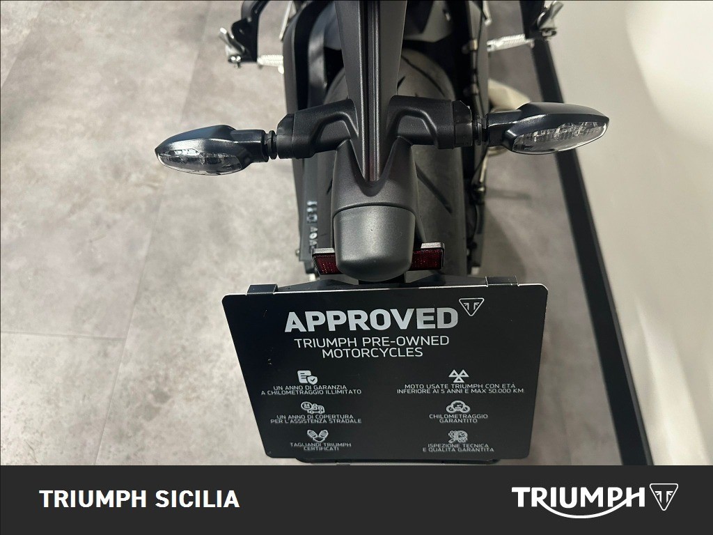 TRIUMPH Street Triple 765 R
