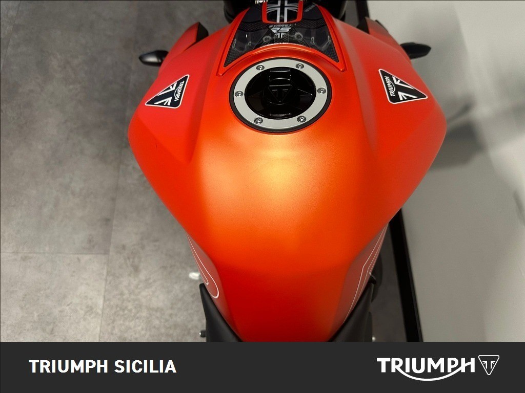 TRIUMPH Street Triple 765 R