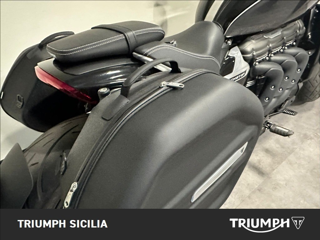 TRIUMPH Rocket III 2500 Storm R