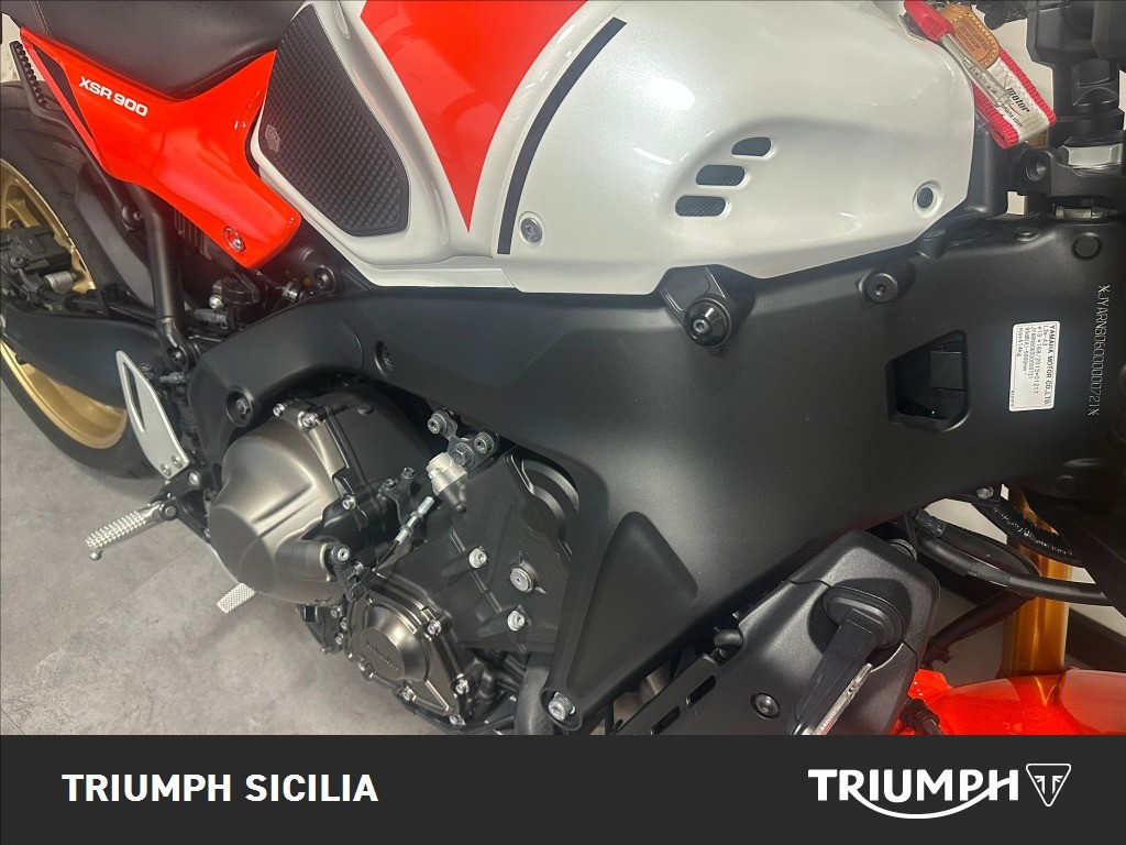 YAMAHA XSR 900 Abs