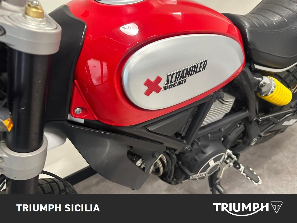 DUCATI Scrambler 800 Desert Sled Red