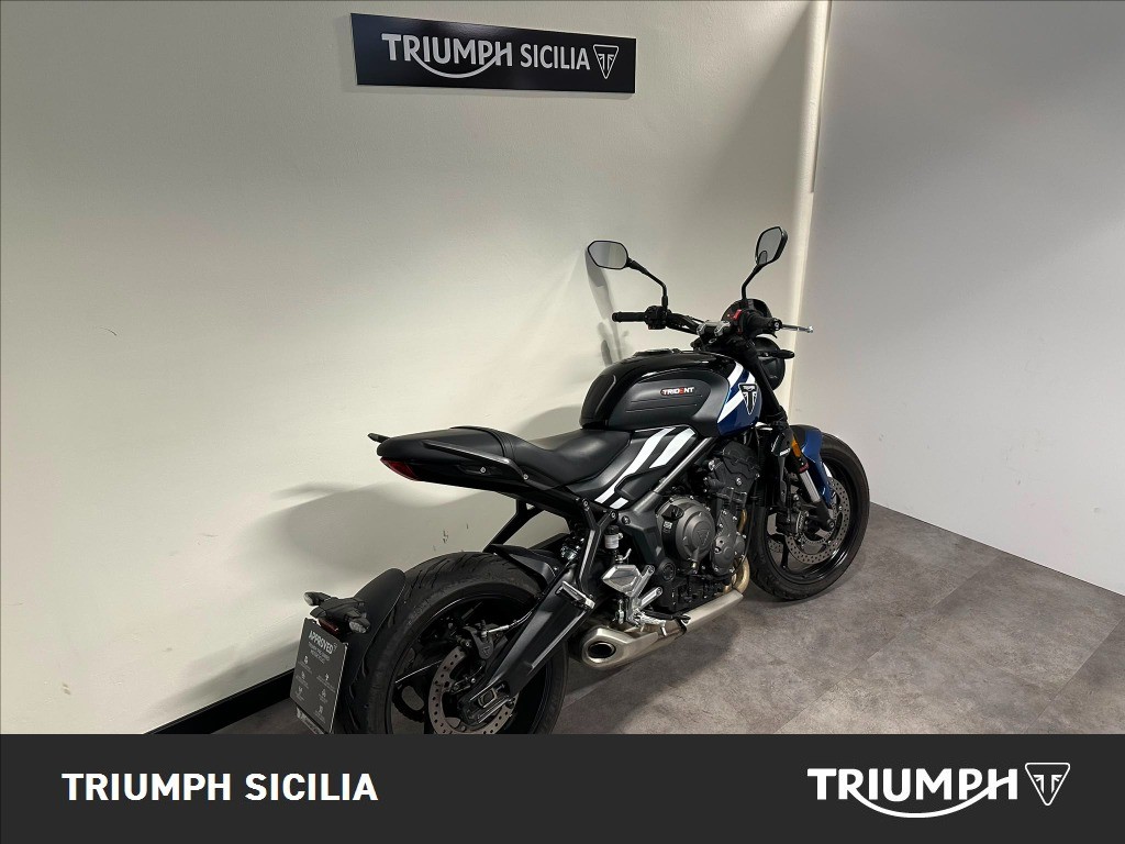 TRIUMPH Trident 660 Cobalt Blue / Sapphire Black Abs