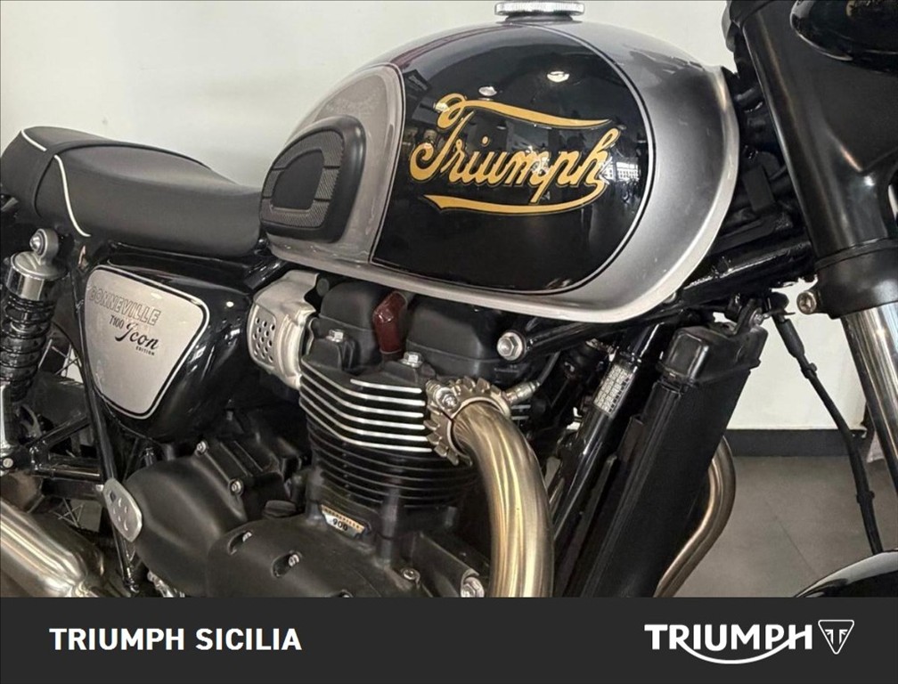 TRIUMPH Bonneville 900 T100 Icon Edition E5+