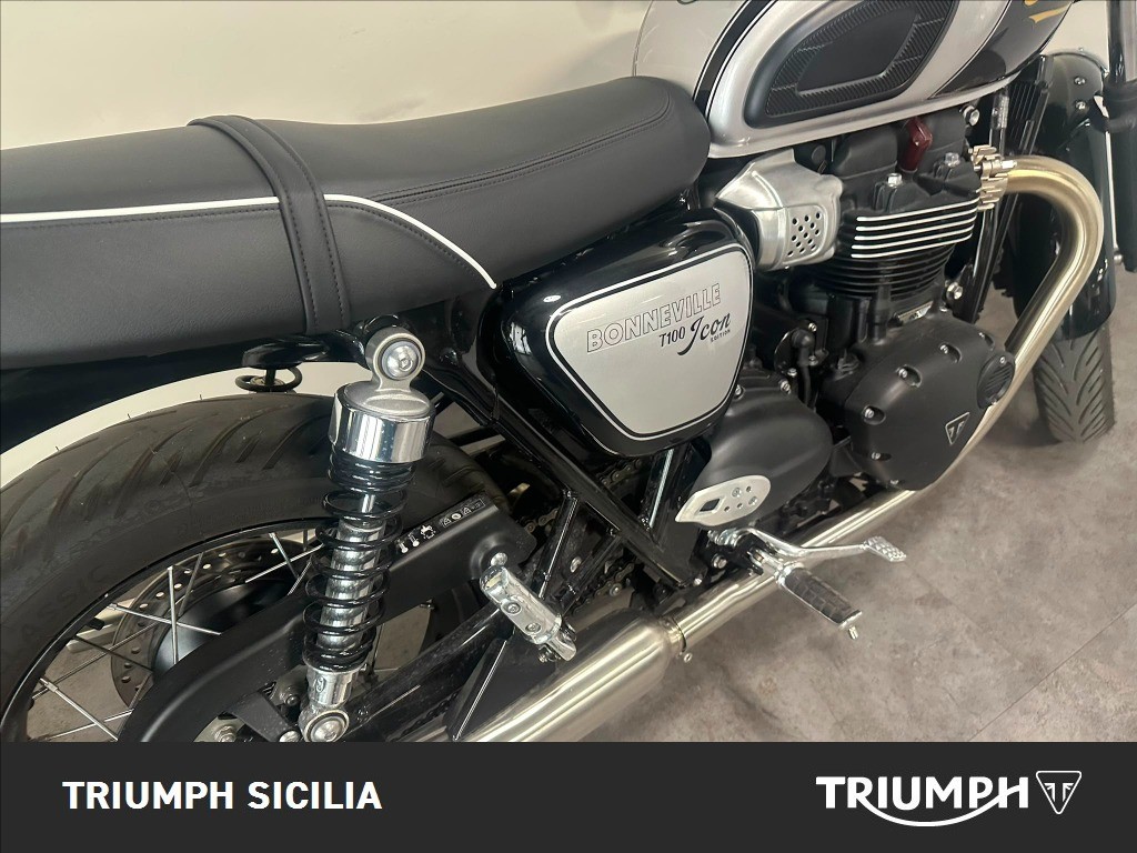 TRIUMPH Bonneville 900 T100 Icon Edition E5+