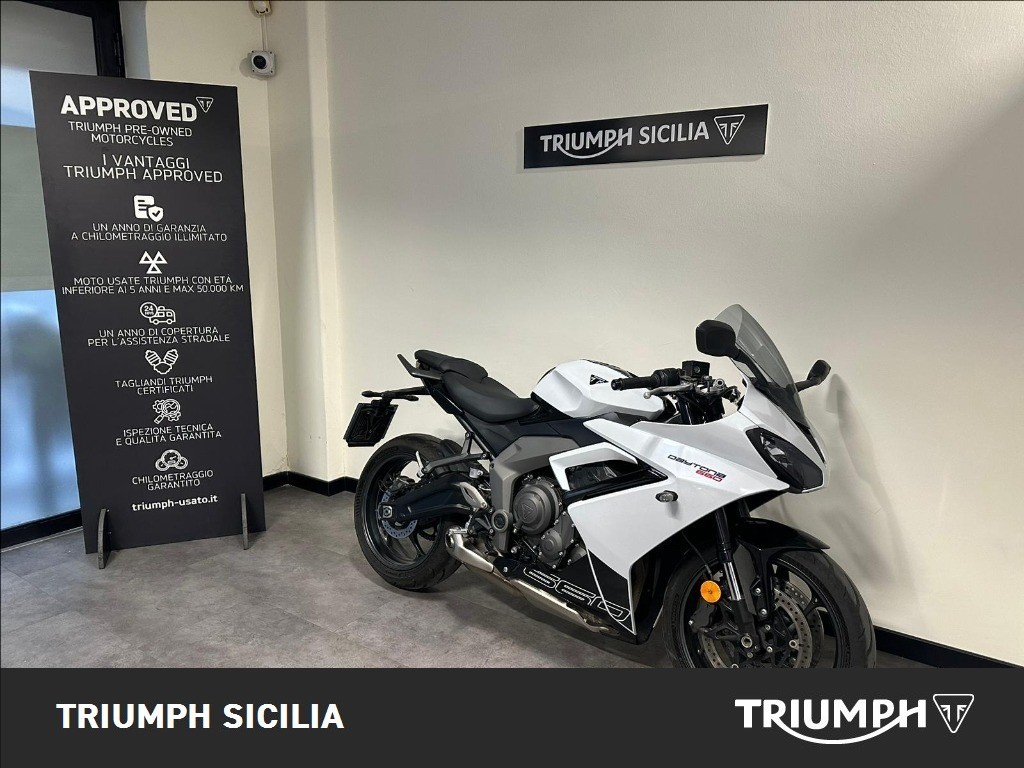 TRIUMPH Daytona 660 Abs