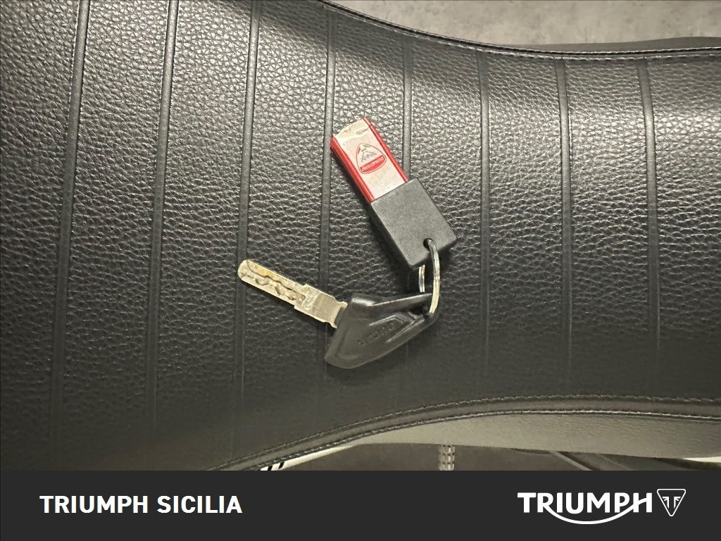 DUCATI Scrambler 800 Icon Dark