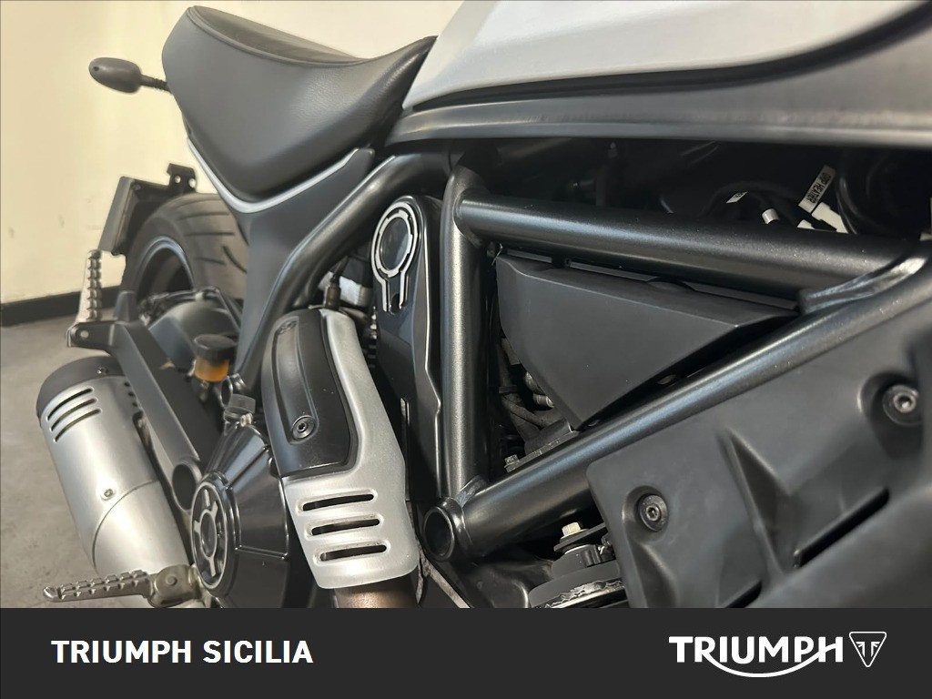 DUCATI Scrambler 800 Icon Dark