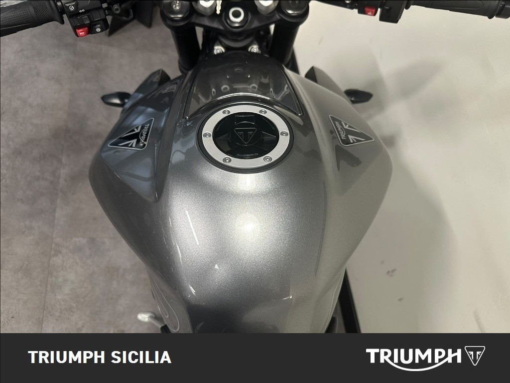 TRIUMPH Street Triple 765 R