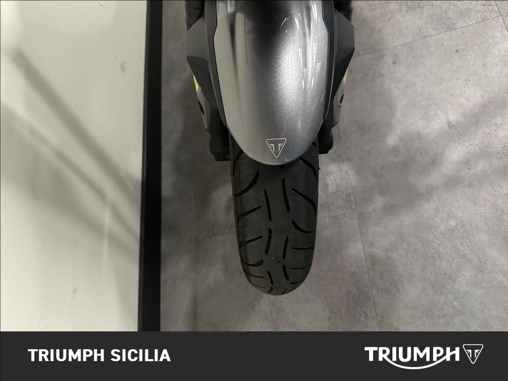 TRIUMPH Street Triple 765 R