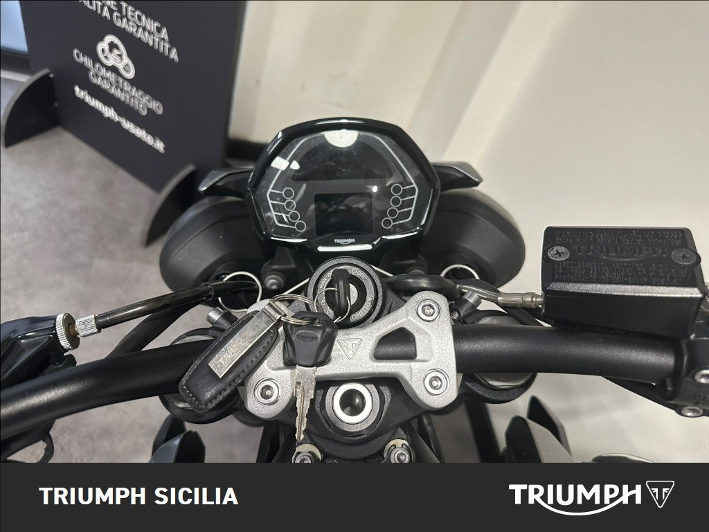 TRIUMPH Street Triple 765 R