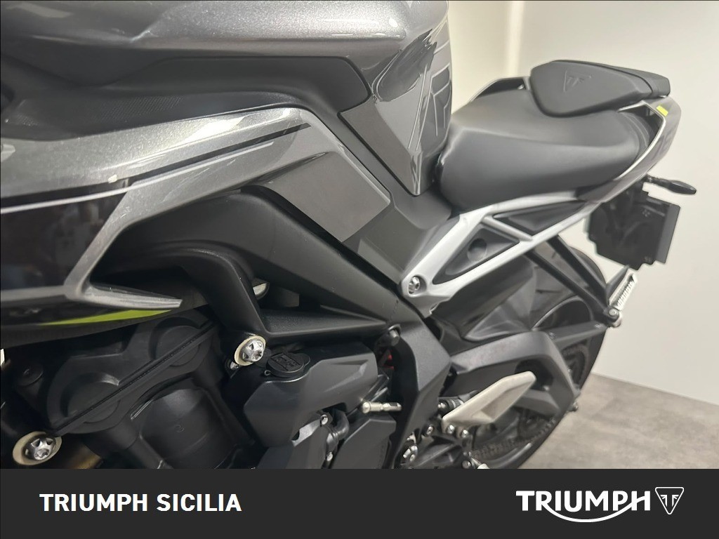 TRIUMPH Street Triple 765 R