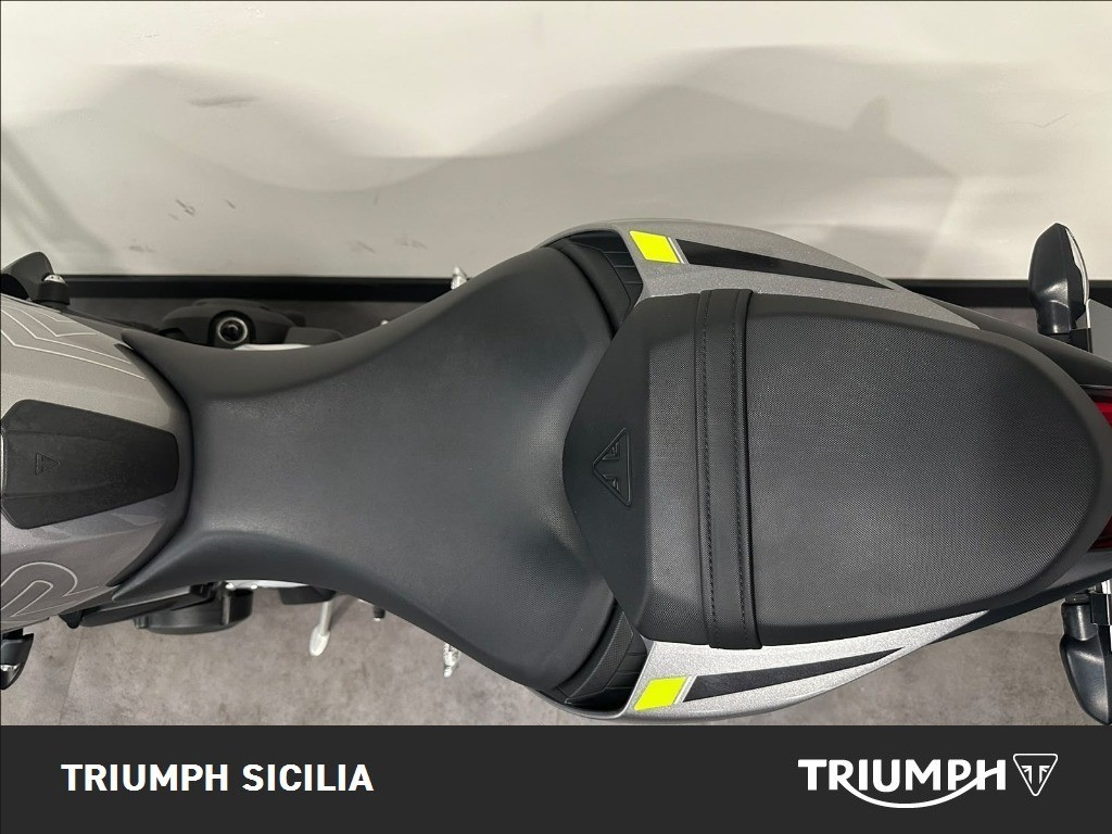 TRIUMPH Street Triple 765 R