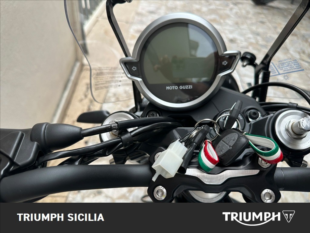 MOTO GUZZI V7 850 Sport Abs